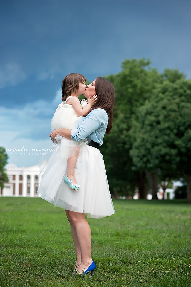 UVA Maternity Photography Lawn Cristelle & Andrew