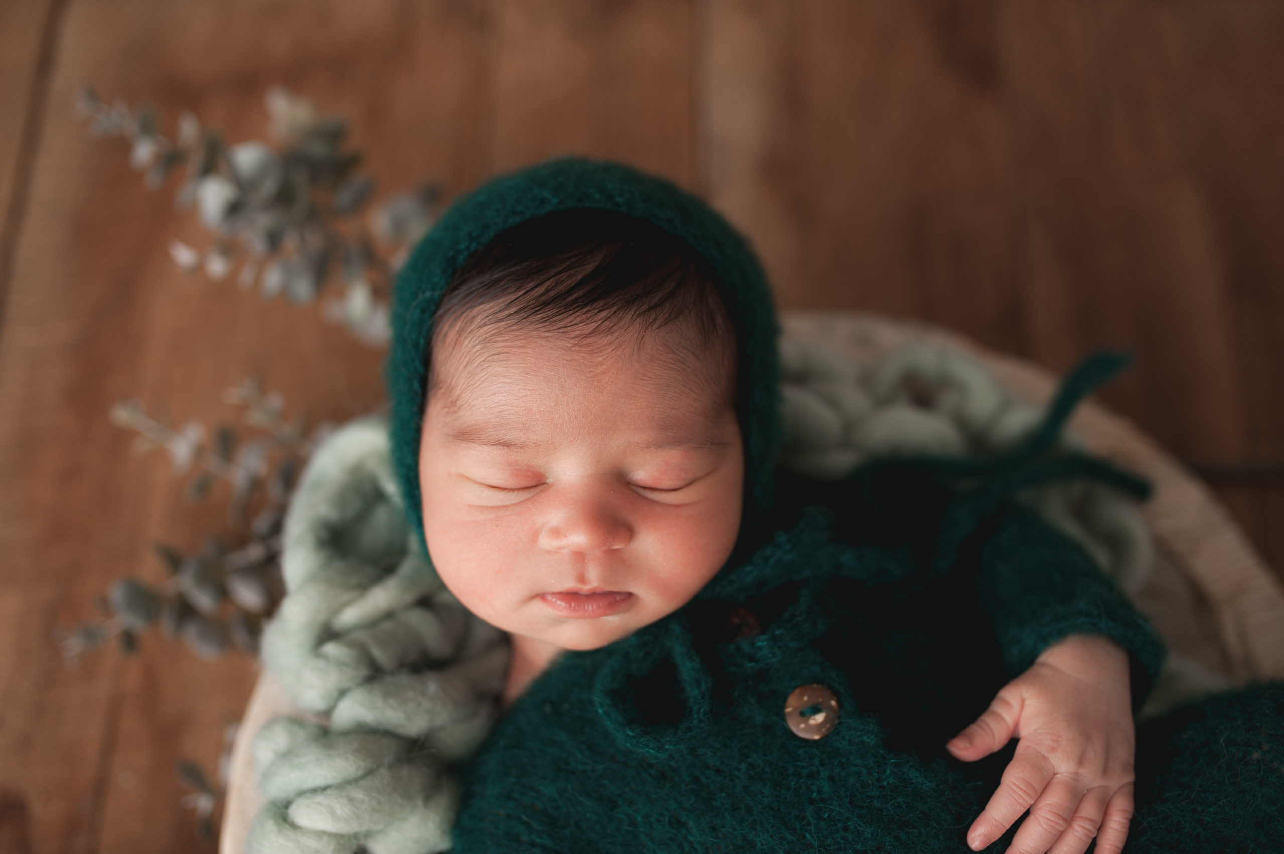 Charlottesville newborn photographer photographing baby Brianna