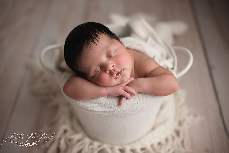 Charlottesville Baby in a Bucket Photography Session