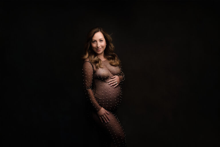 When should I book a maternity photoshoot?