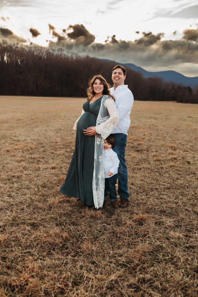 Maternity portrait in Crozet during golden hour